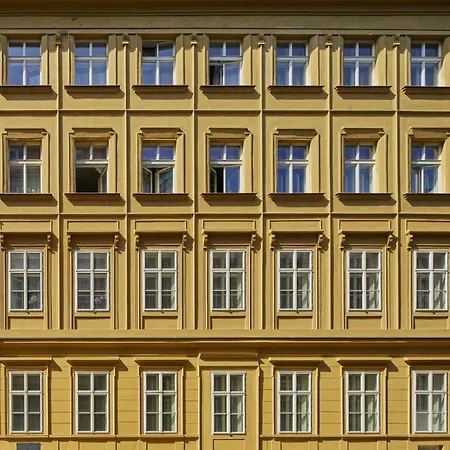 Days Apartmán